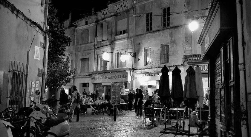 Place de la Roquette, Centre Historique