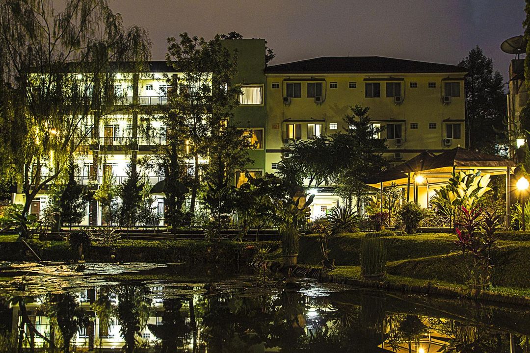 蓮花萬隆會議咖啡廳酒店