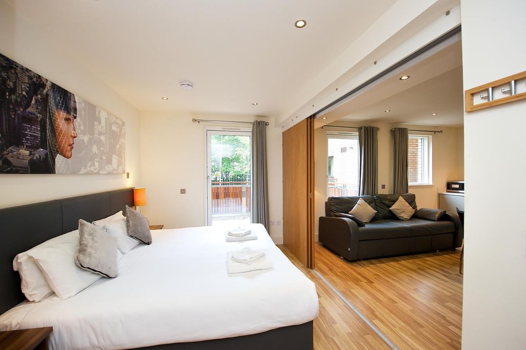 安居城西區公寓式酒店