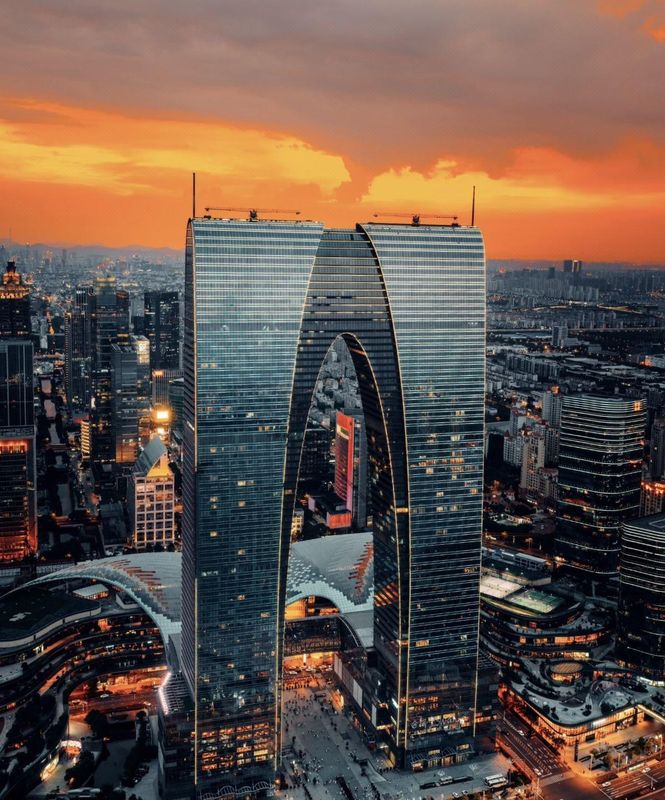 LBEDSKYLINE天際線服務民宿(金雞湖東方之門店)