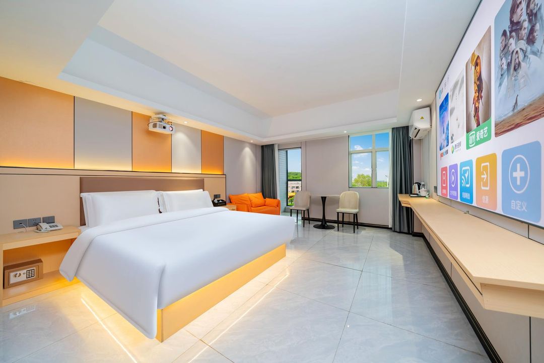 Xiyue Select Hotel (Sun Yat-sen's Former Residence Nanlang High-Speed Railway Station Branch)