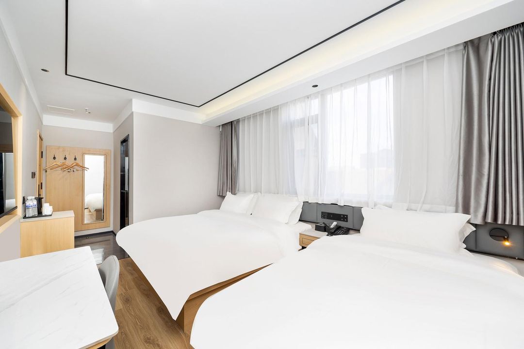 貝殼酒店(青島火車站棧橋店)