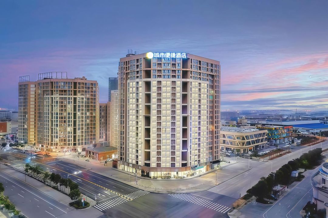 城市便捷酒店(武漢常福人民汽車城店)