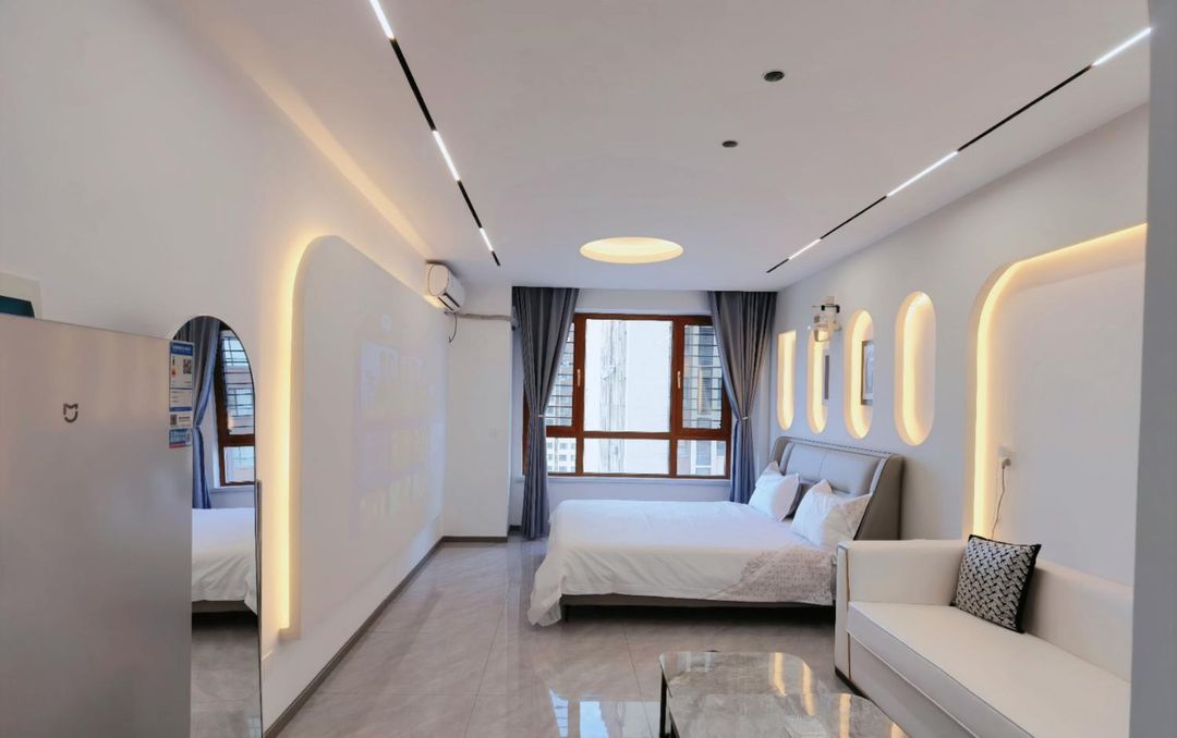 Dandelion fashion apartment (Shenyang East Railway Station Ceramic City store)