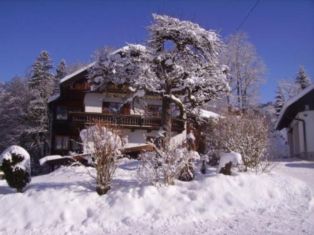 威赫拉斯特公寓