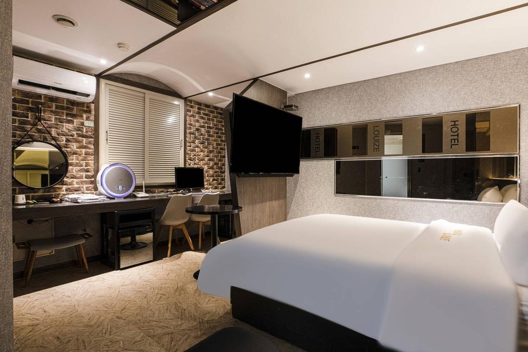 蠶室路易斯酒店