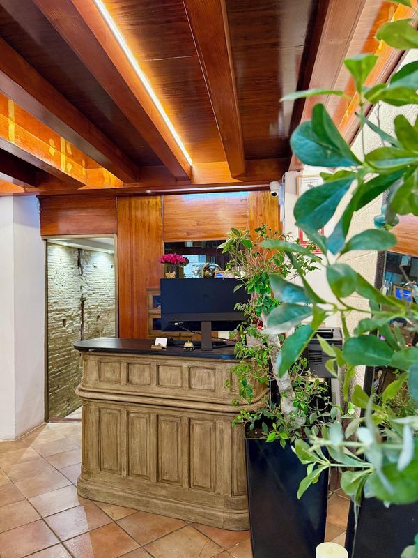 卡塔琳娜套房酒店