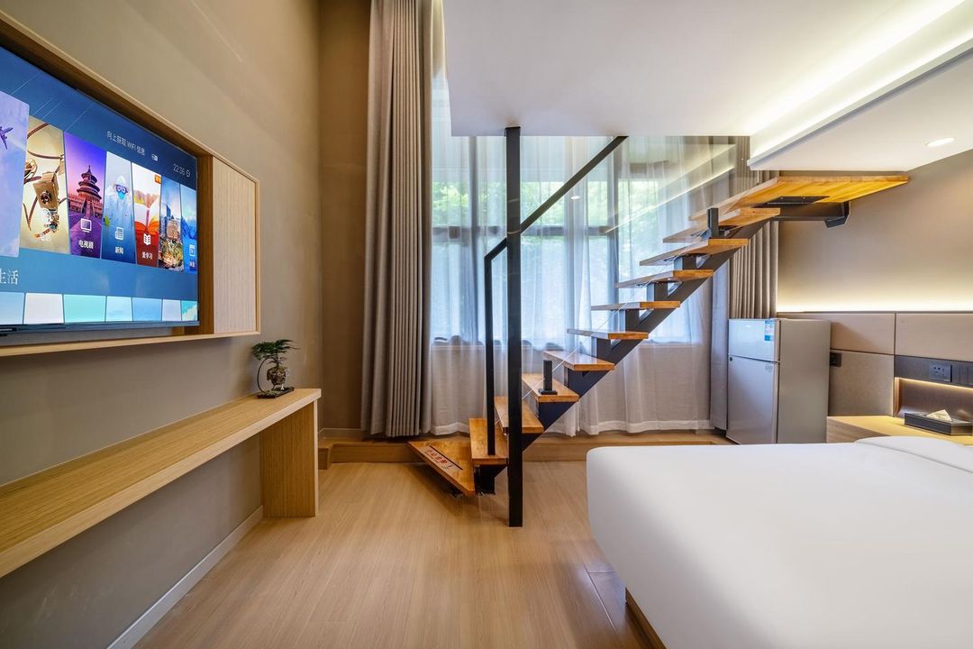 Ruisite Hotel (Shanghai Lianhua Road Subway Station Fudan Pediatric Hospital Branch)