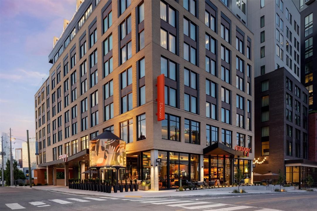 納什維爾市中心希爾頓嘉諾賓酒店