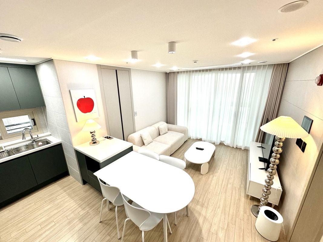 The november Stay Guri Station