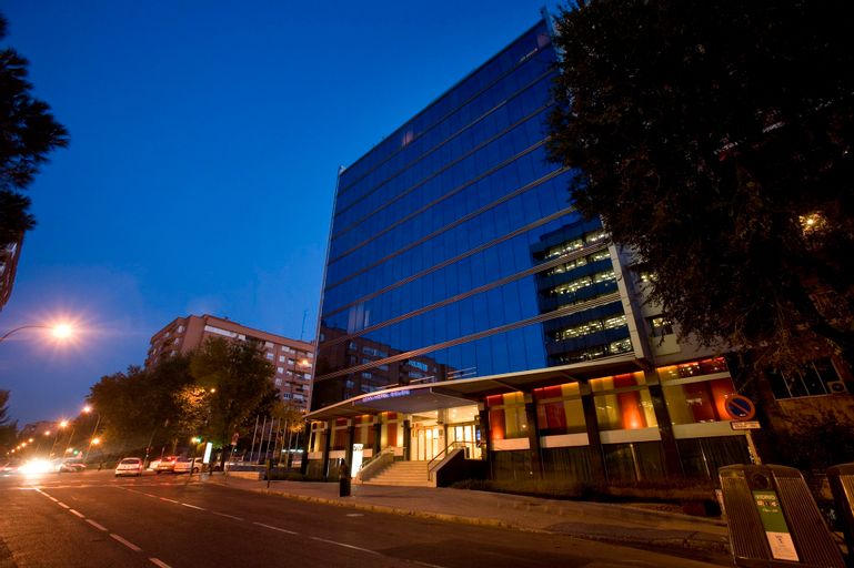 馬德里雷蒂羅中心皇冠假日酒店