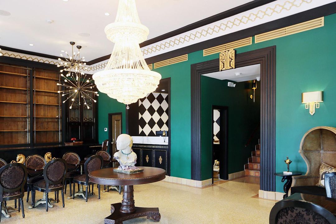 南海灘騎士酒店