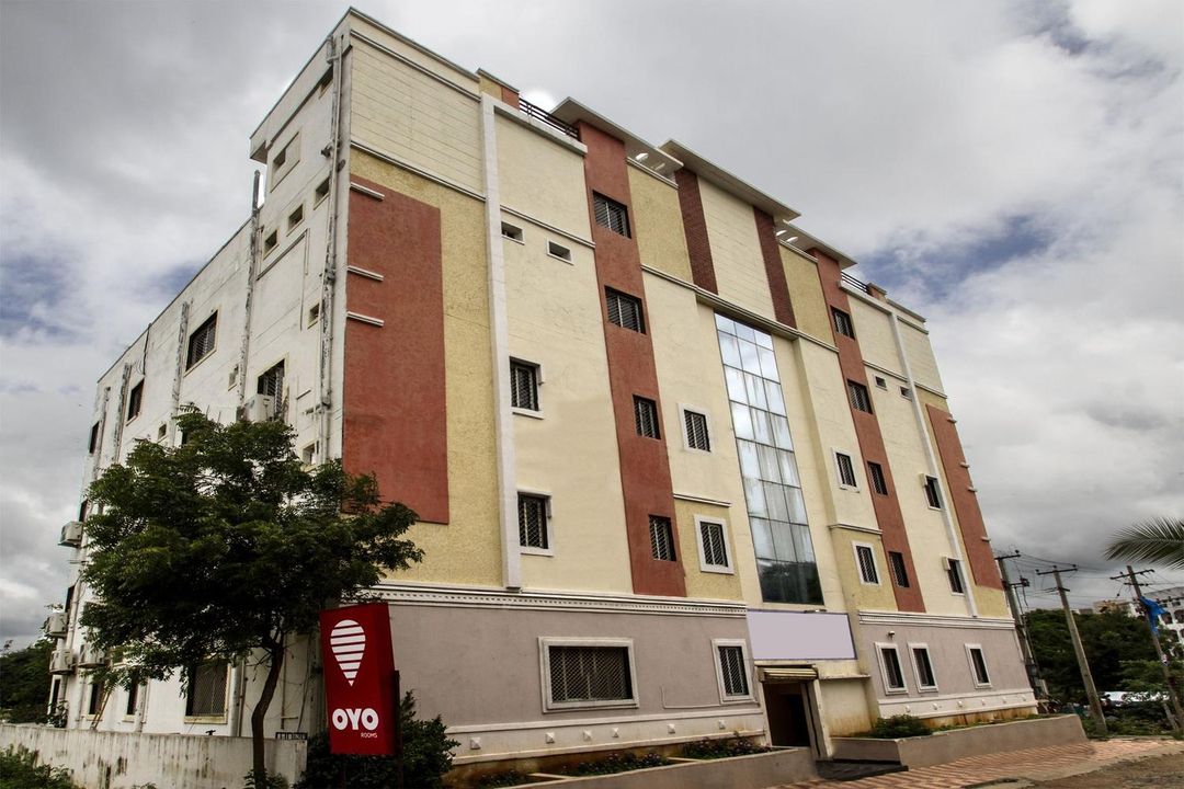 FabHotel Pushpa Grand