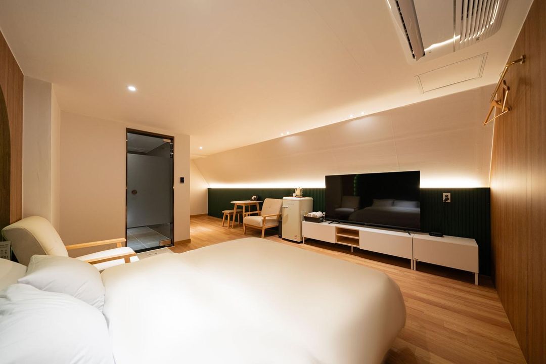 Yeongdeungpo Hotel Home