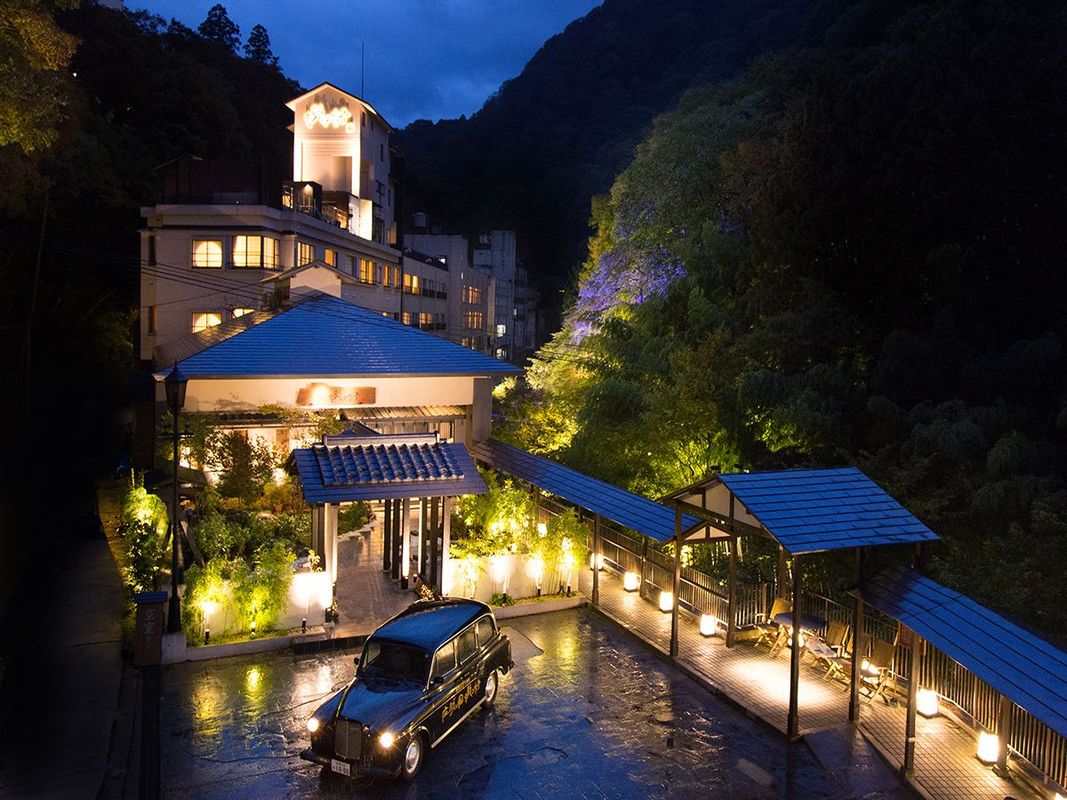 莊助之宿瀧之湯飯店