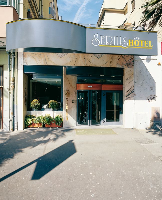 拿坡里 LHP 宮殿及 SPA 酒店