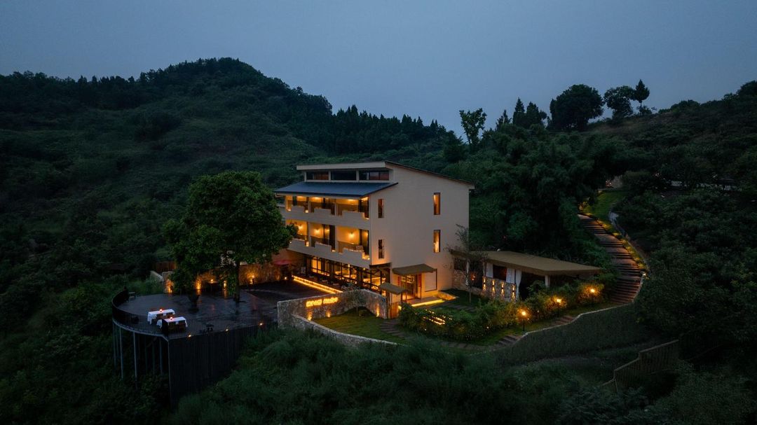 Free and Easy Mountain · Healing and Nourishing Homestay