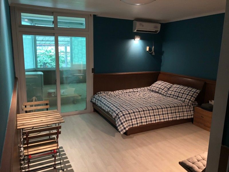 Hadong White House Pension