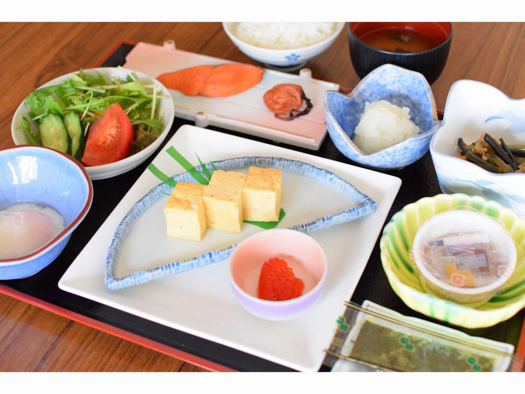 Attamariland Fukabori Niji No Yakata