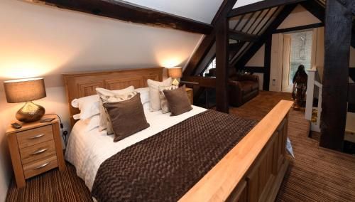 The Punch Bowl Inn