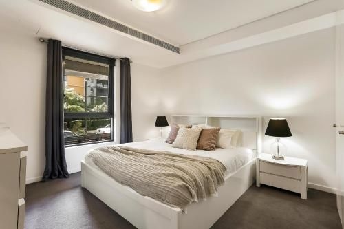 Stylish 1 Bdrm Camperdown - Car Park, Gym & Pool