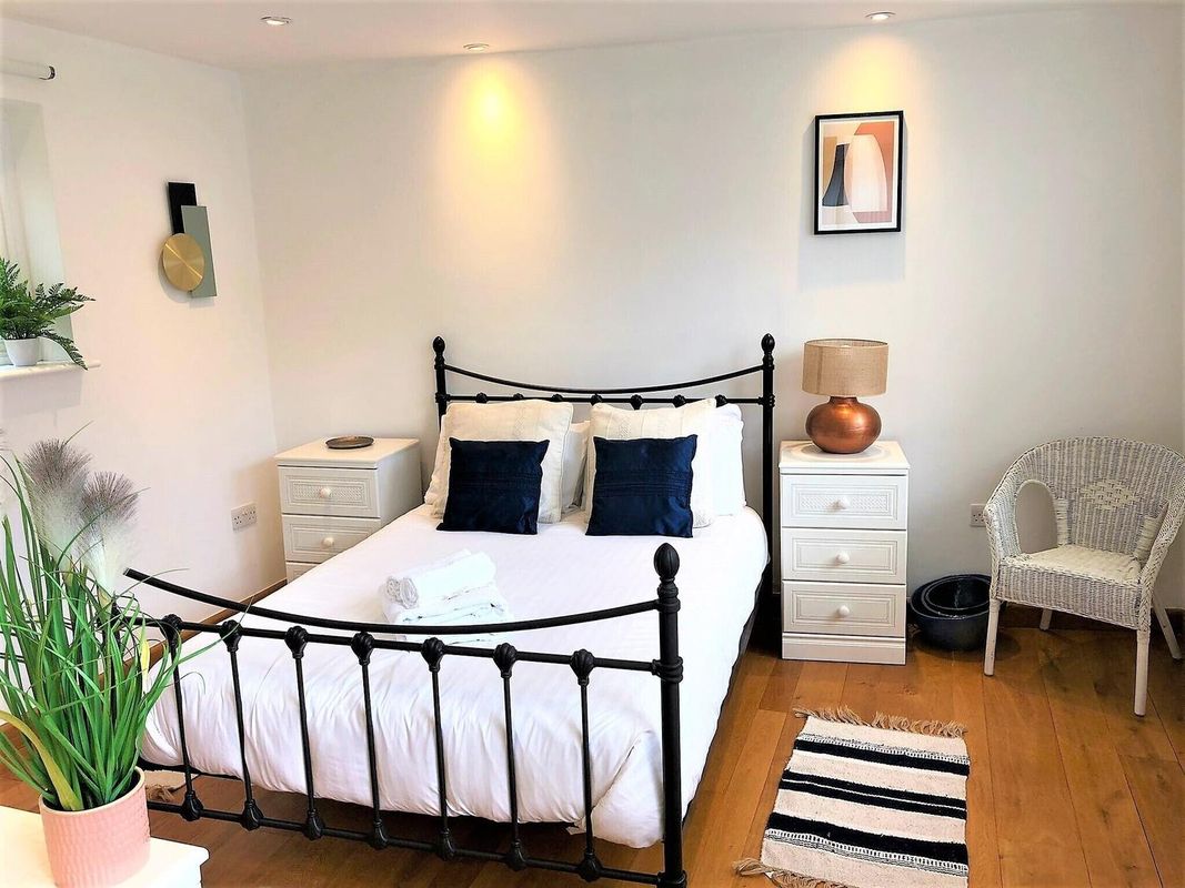 Prime位置-帶停車位的獨立克利夫頓家居