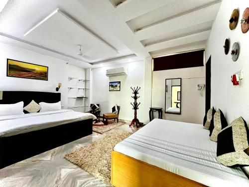 Alibaba’s Indiana Homestay