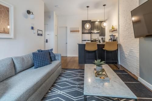 304 Newbury Street by Thatch