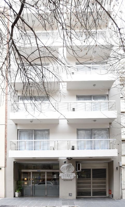 貝爾格拉諾安格塔套房酒店