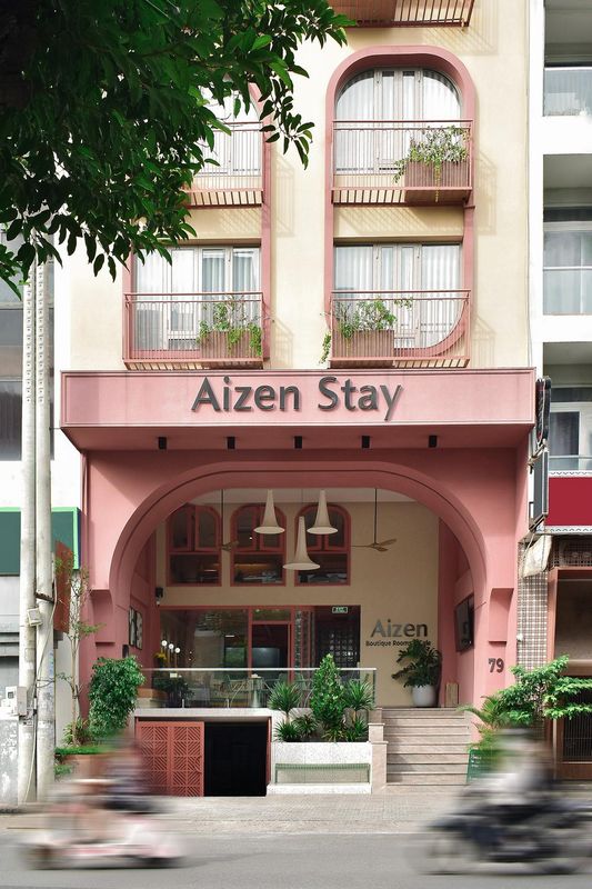Aizen Stay - District 1