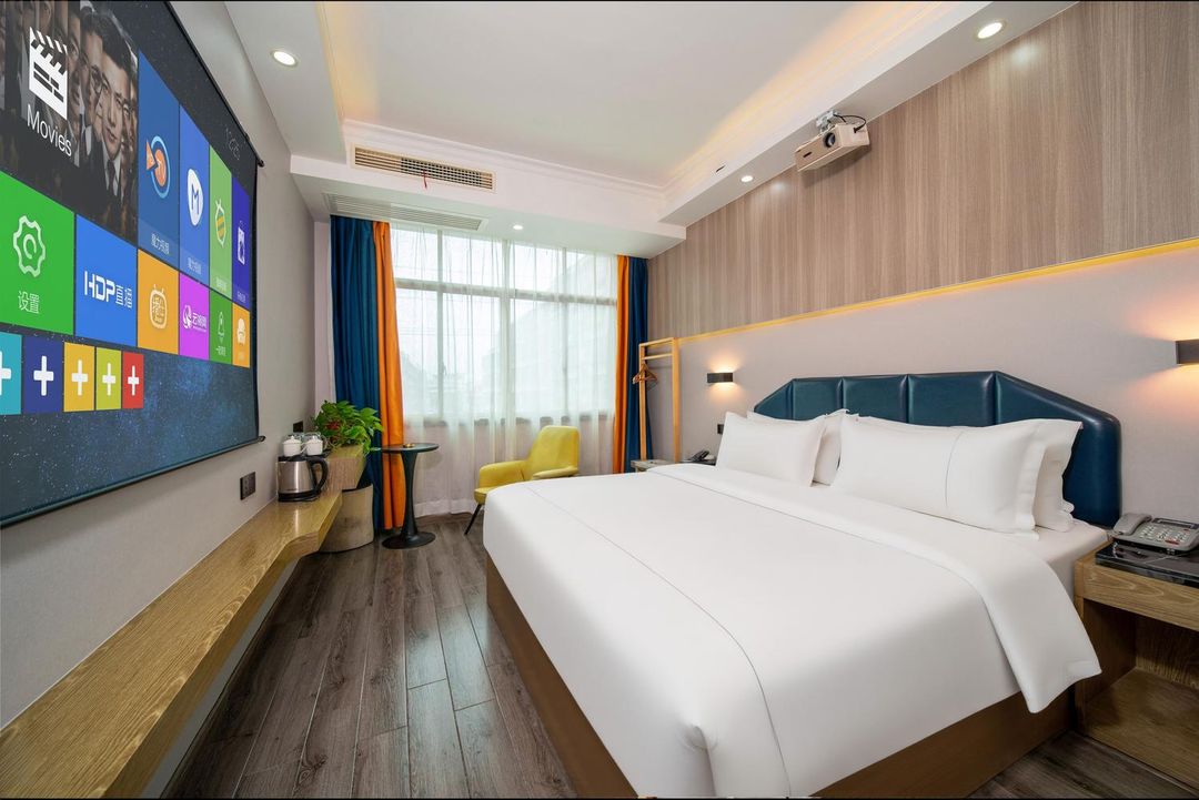 Yiyang Fenglin Evening Hotel