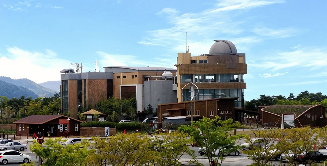 Suncheon Bay Reed Field Pension