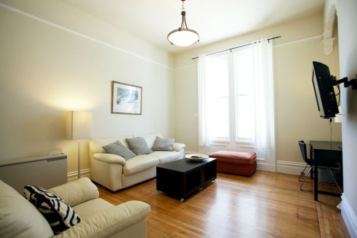 皮爾斯廣場低公寓酒店