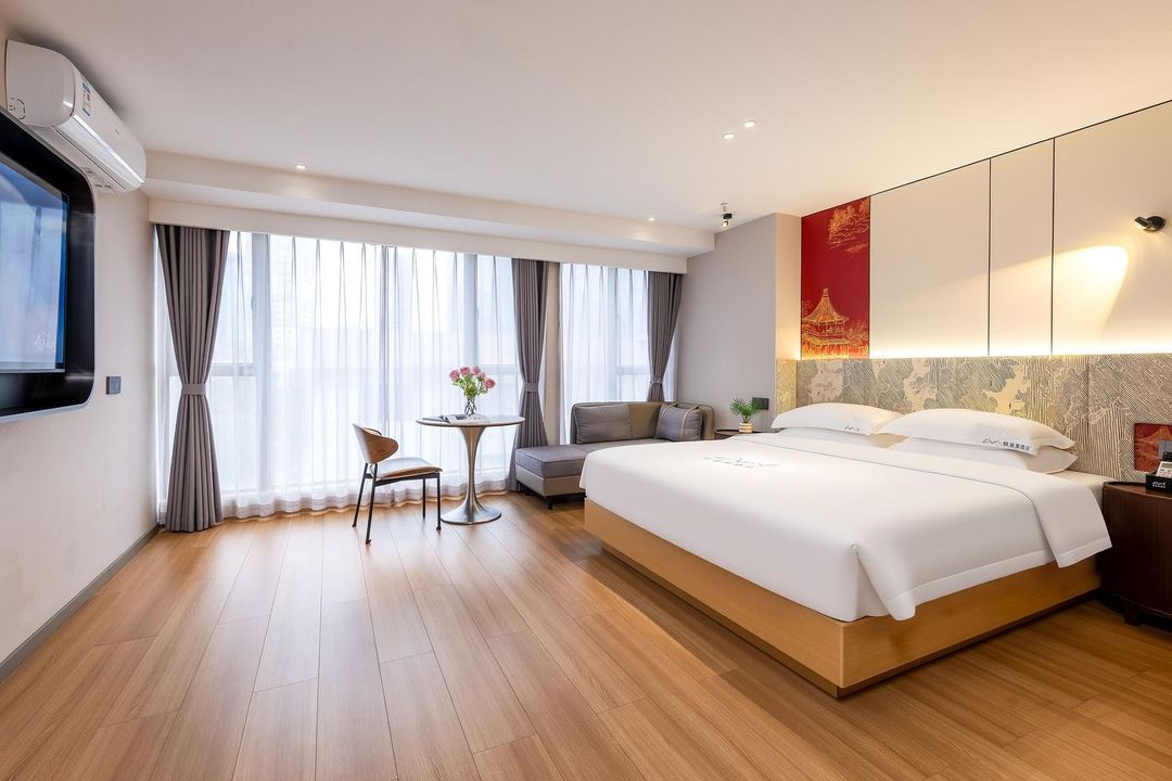 Kunming Yinzuoli Hotel (Guoji Yinzhuo Fukangcheng Shopping Center)