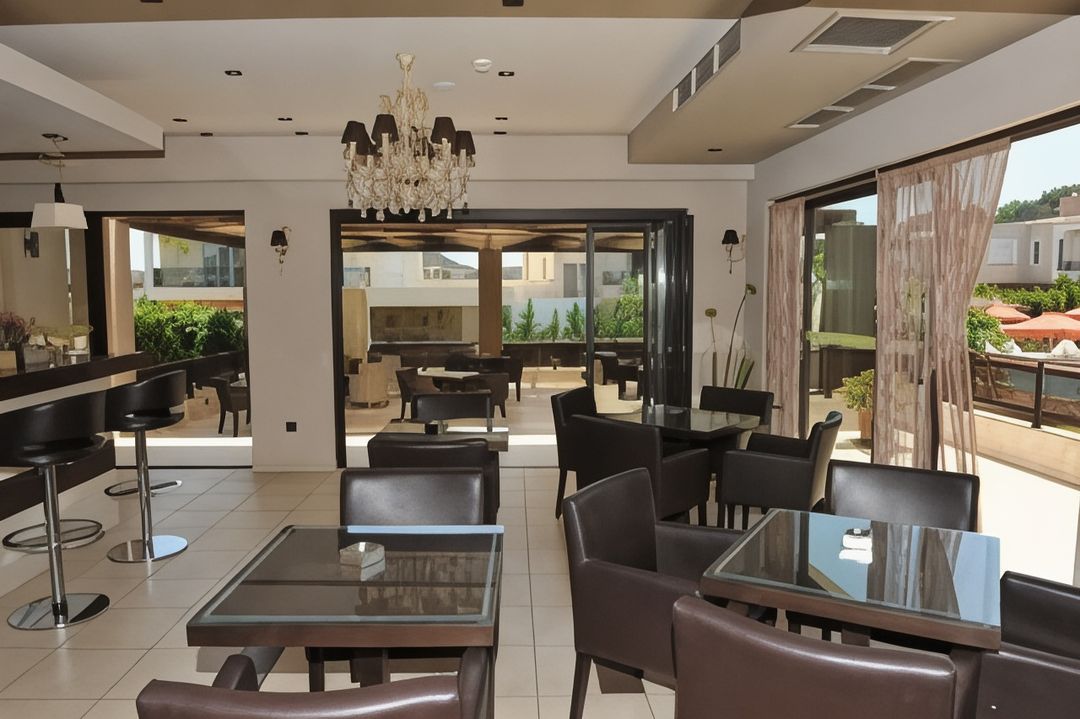 亞伊索斯聖海倫娜酒店