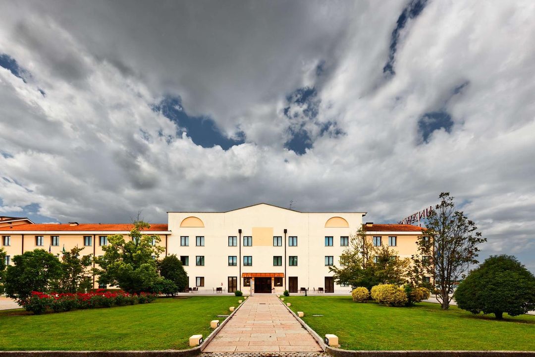 UNA HOTELS Occhiobello