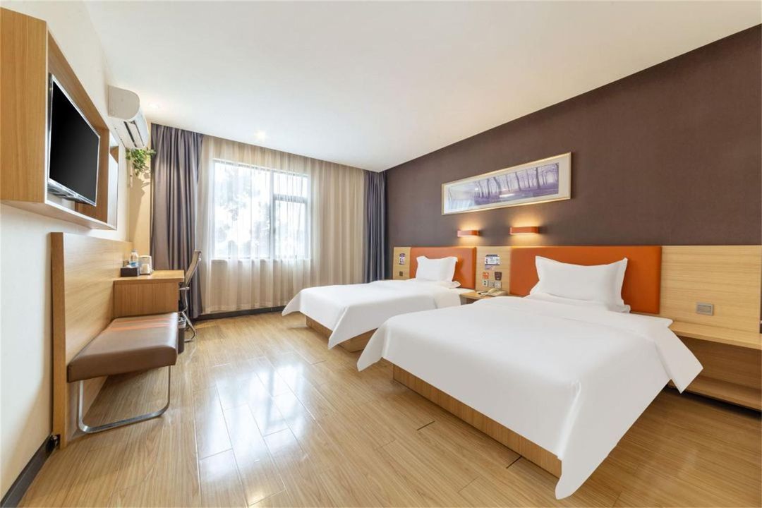 Xiaolu Chenke Hotel (Guangzhou Hedong Metro Station Branch)