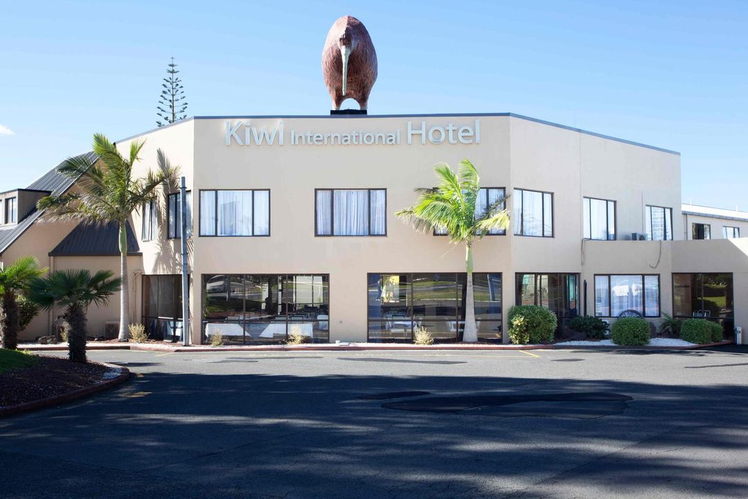 機場奇異果酒店