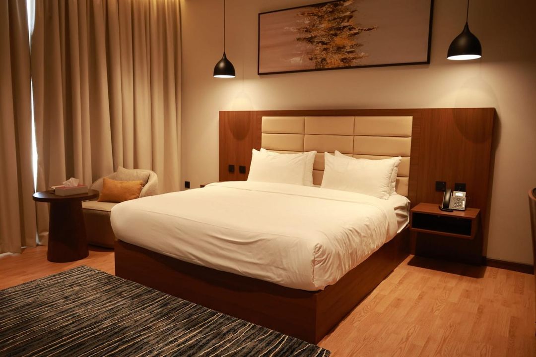 阿爾拉布瓦峯會酒店