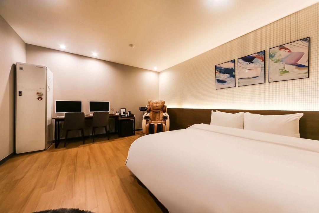 昌原第 25 號會議中心酒店