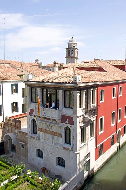 卡尼加拉瀉湖度假村