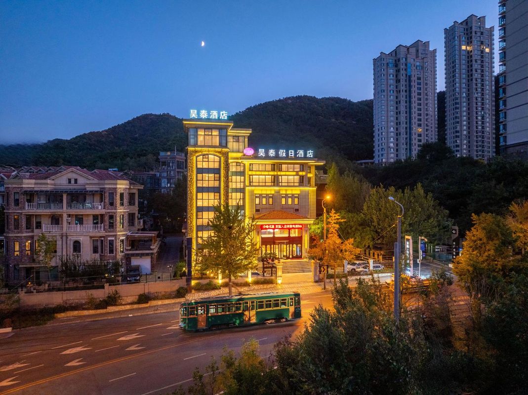 昊泰假日酒店(大連港東五街東海地鐵站店)