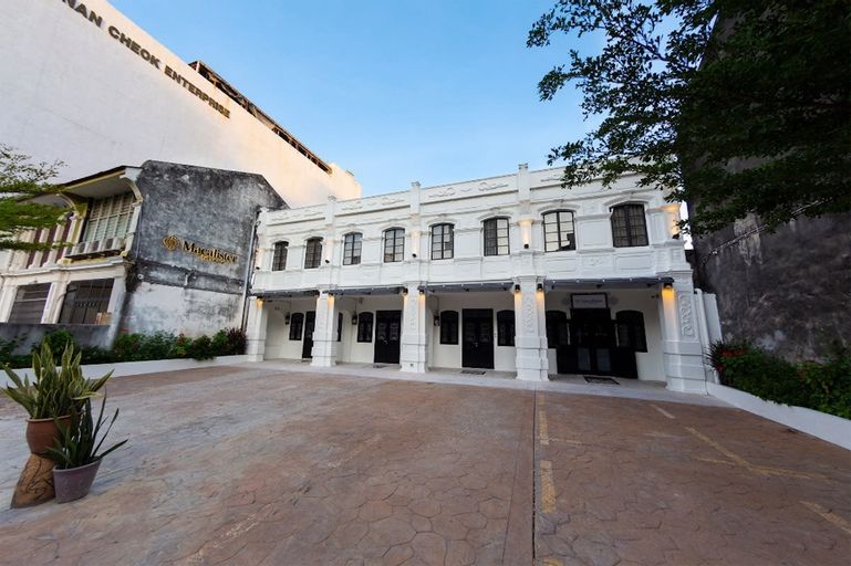 麥卡利斯特露臺酒店