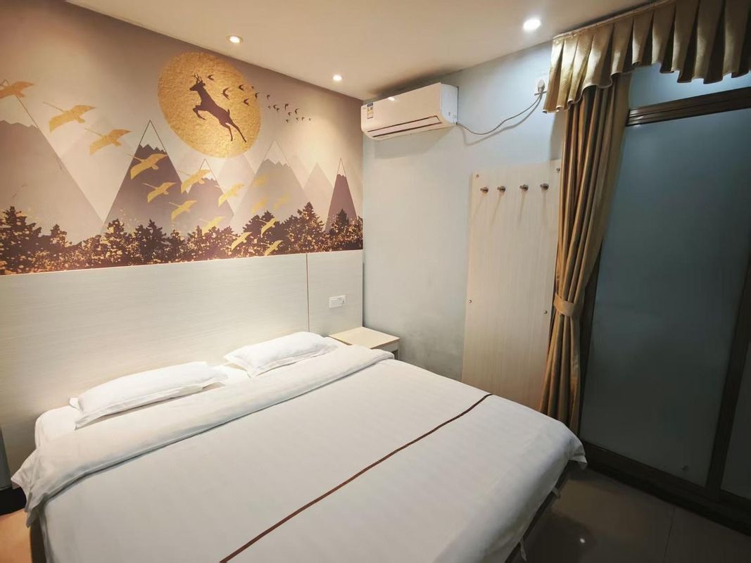 Sanhao Apartment (88 Flagship)