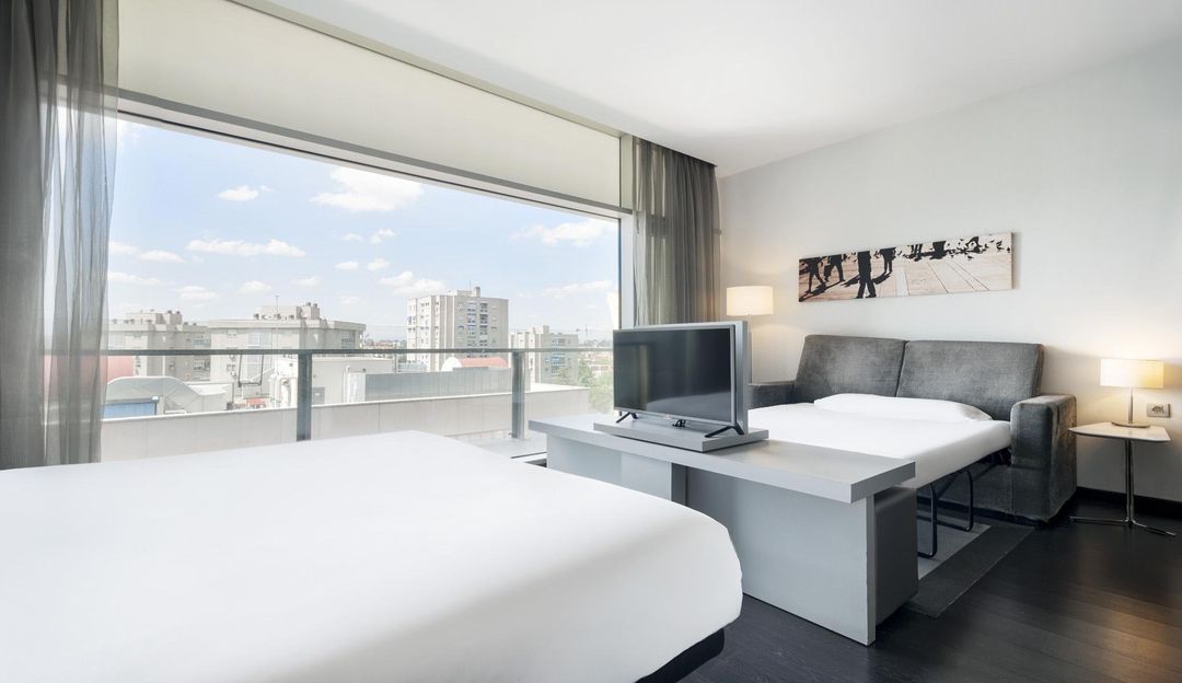 伊魯尼昂中庭酒店