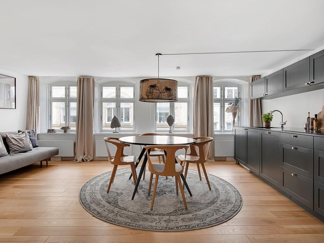 Sanders Regent - Cute 1-Bdr. Apt. Next to Magasin