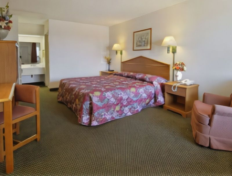 SureStay Hotel by Best Western Terrell