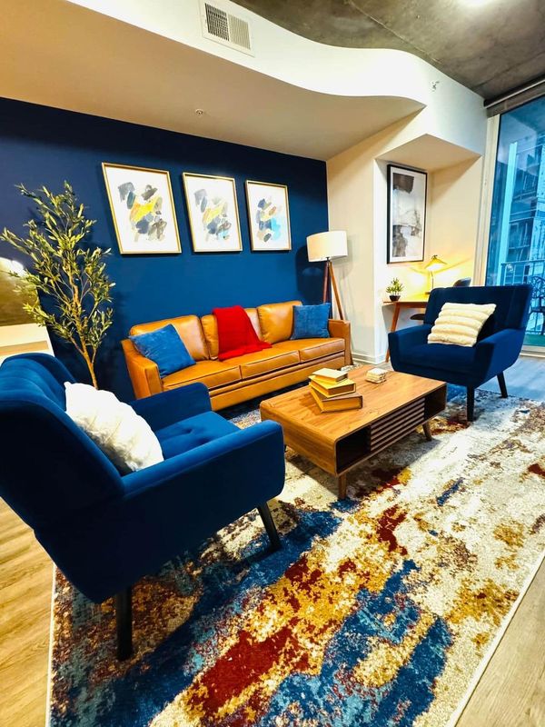 高層陽臺屋頂泳池健身房免費停車