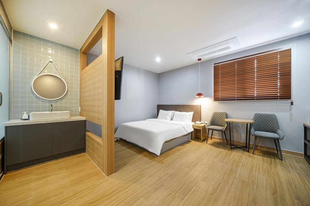 Changwon Uichang Brown Dot Changwon Buk-Myeon Branch