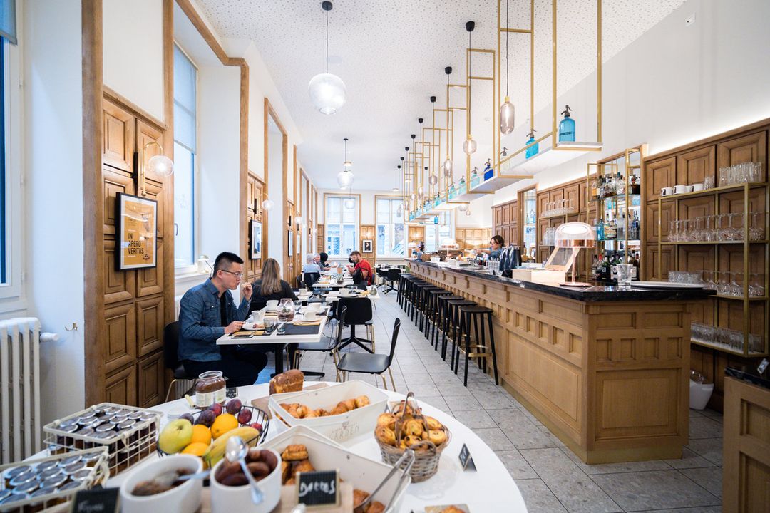 全球塞西爾酒店